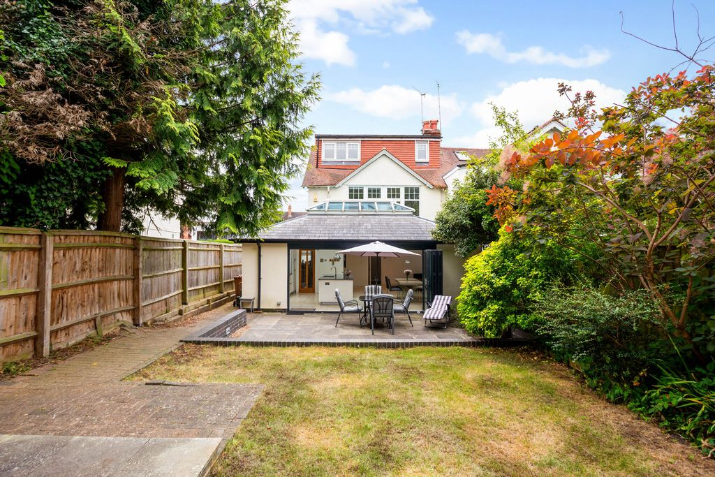 Property photo 3 of 23
