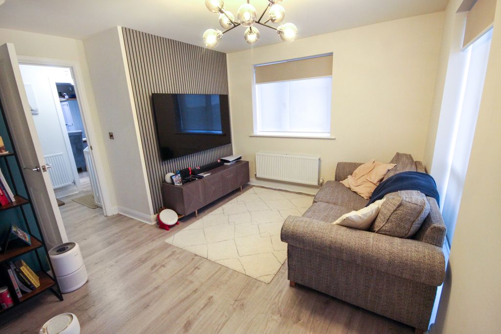 Property photo 2 of 13 Img_9407