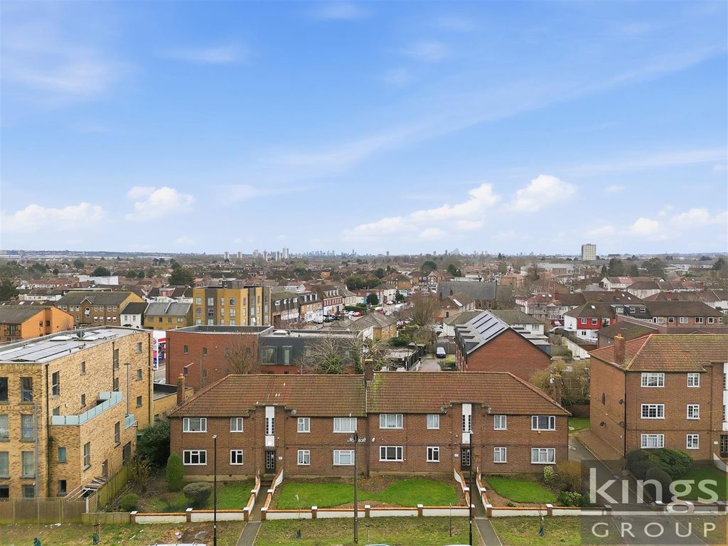 Property photo 2 of 12