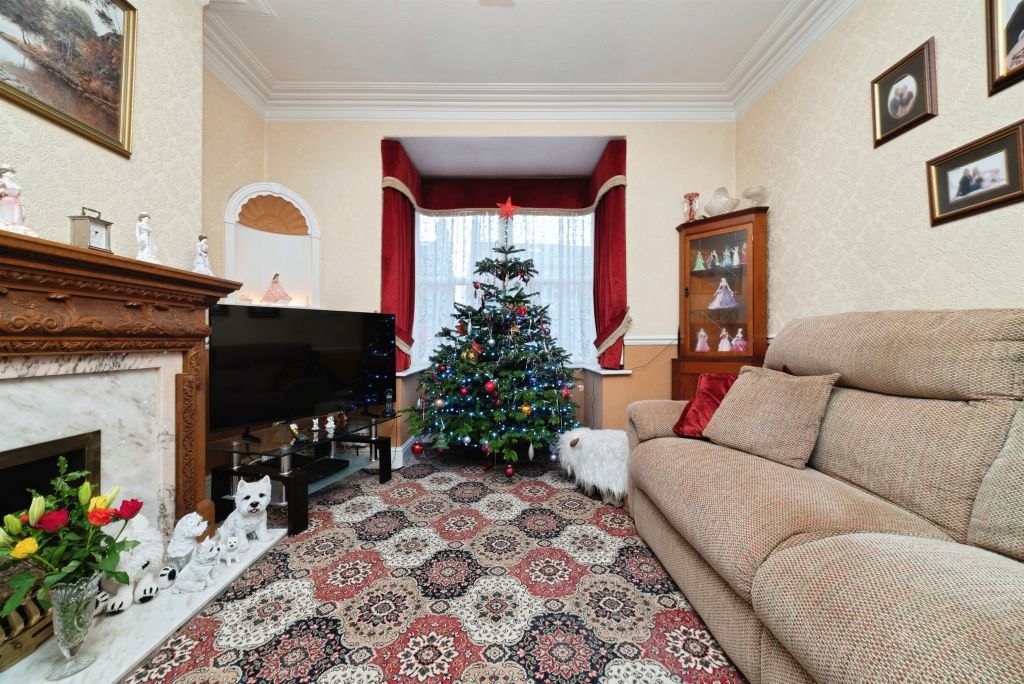 Property photo 3 of 18