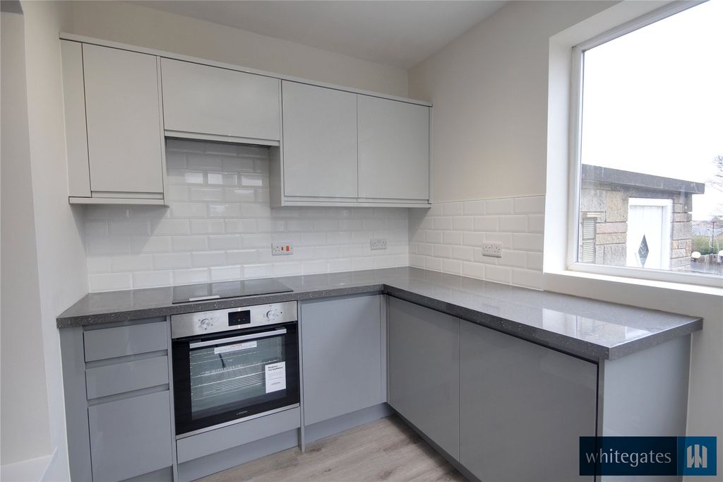 Property photo 2 of 11 Picture No. 21