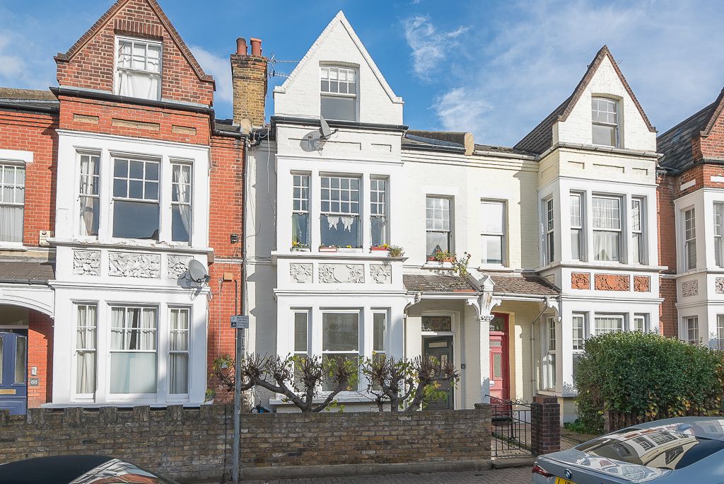 Property photo 1 of 5