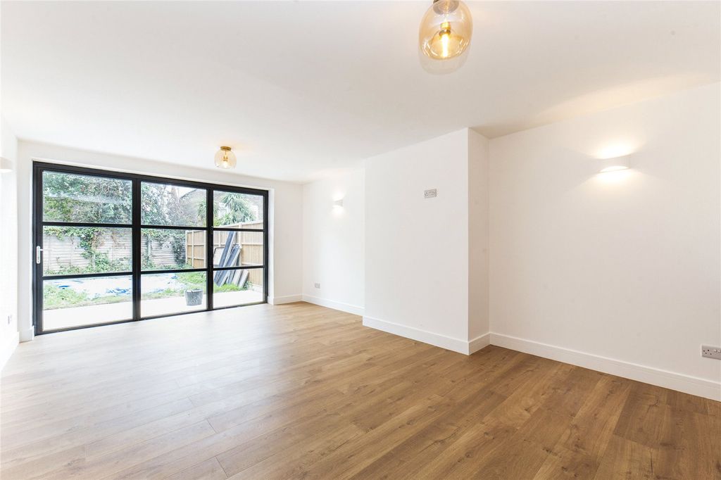 Property photo 2 of 25 Reception Room