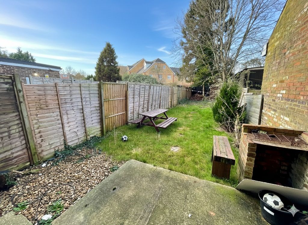 Property photo 2 of 13 4790171