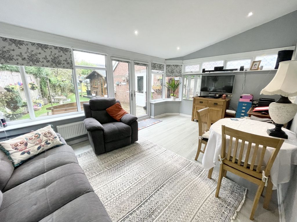 Property photo 2 of 22