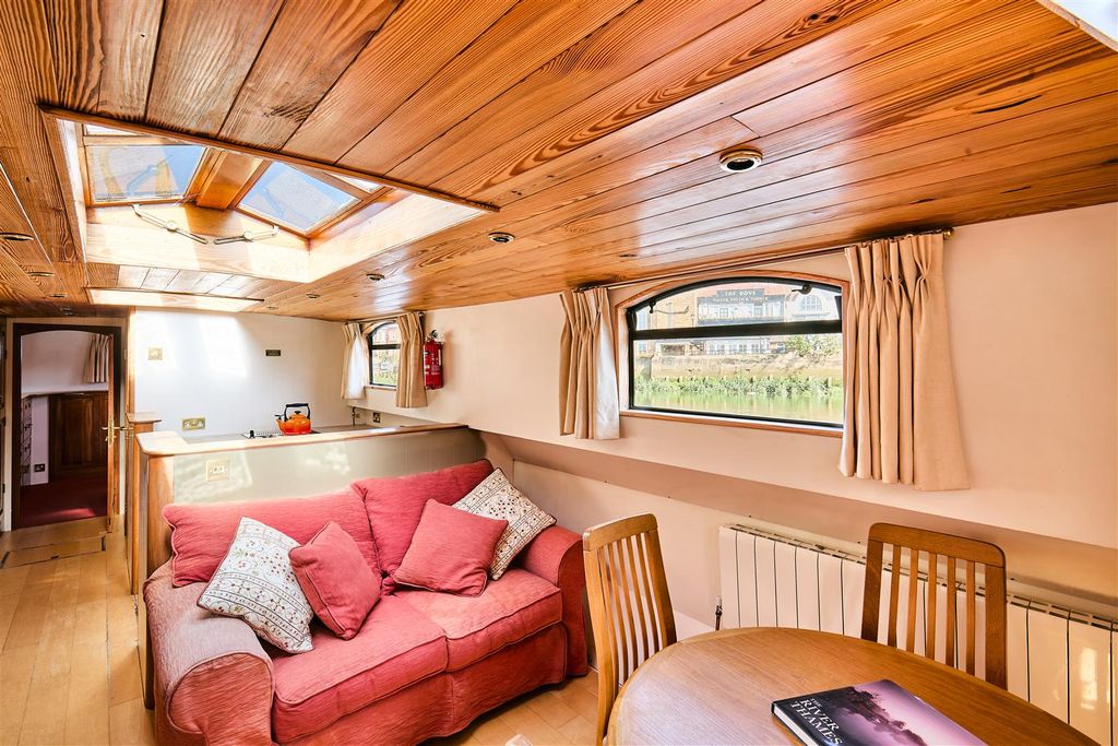 Property photo 3 of 30