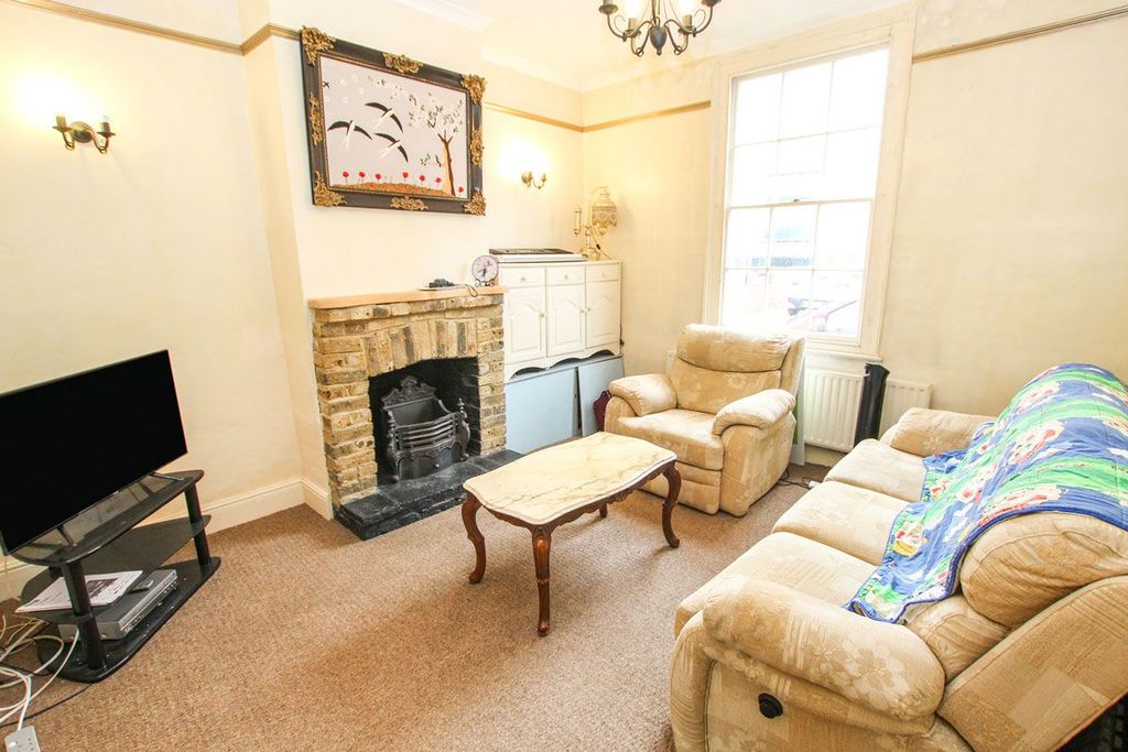 Property photo 2 of 14