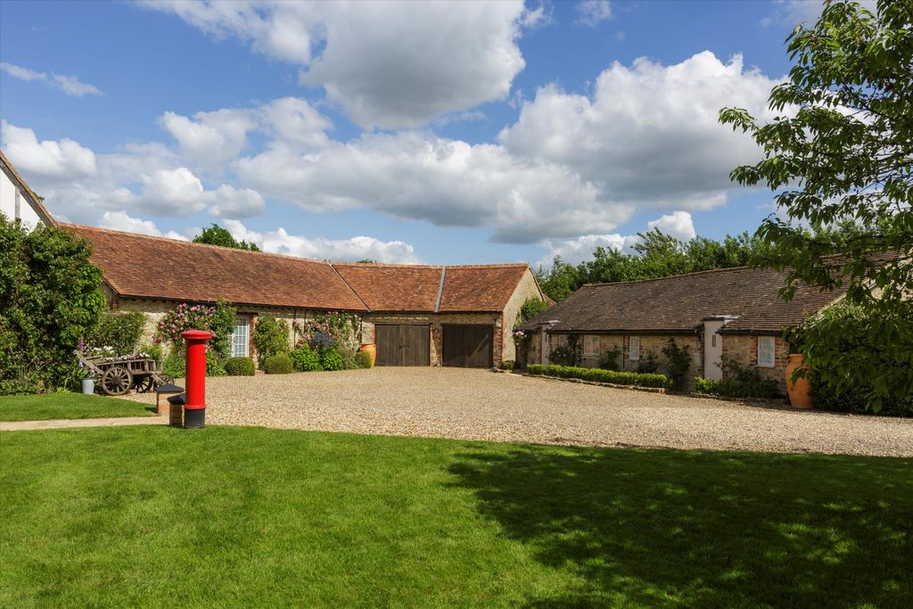 Additional image 12 of 7 bed detached house for saleNewington, Wallingford, Oxfordshire OX10.
