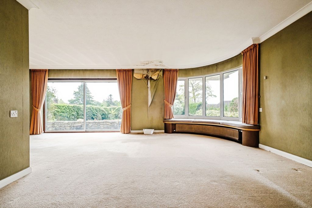 Property photo 2 of 37 Pbox-Img.Jpg
