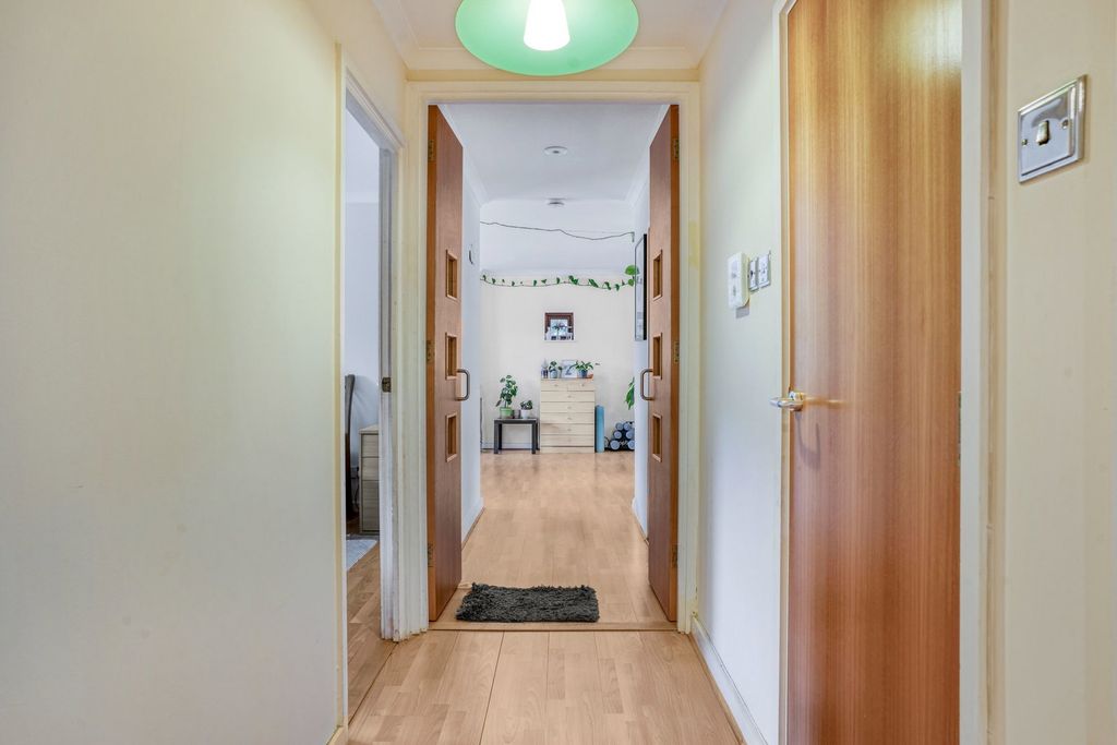 Additional image 16 of 3 bed flat for saleWoodward Place, Loughton Lodge, Milton Keynes MK8