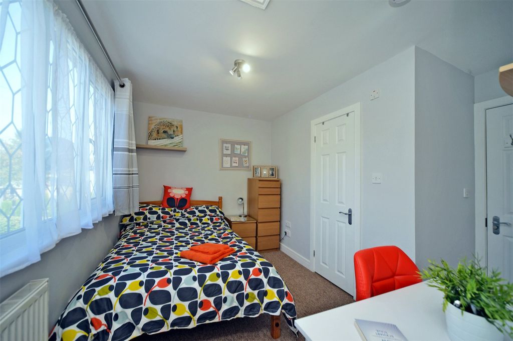 Property photo 3 of 6 Picture No. 05