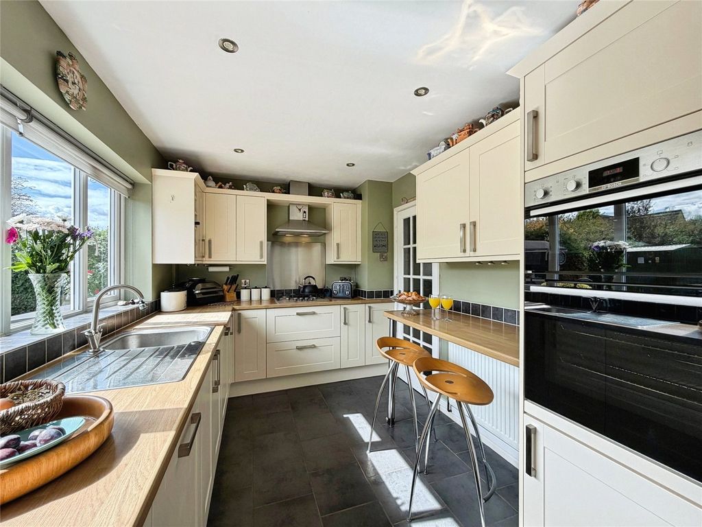 Property photo 2 of 22 Picture No. 09