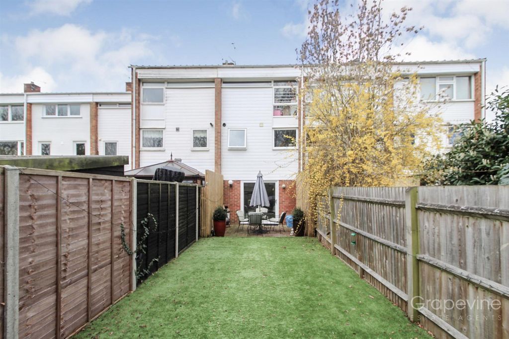 Property photo 2 of 14