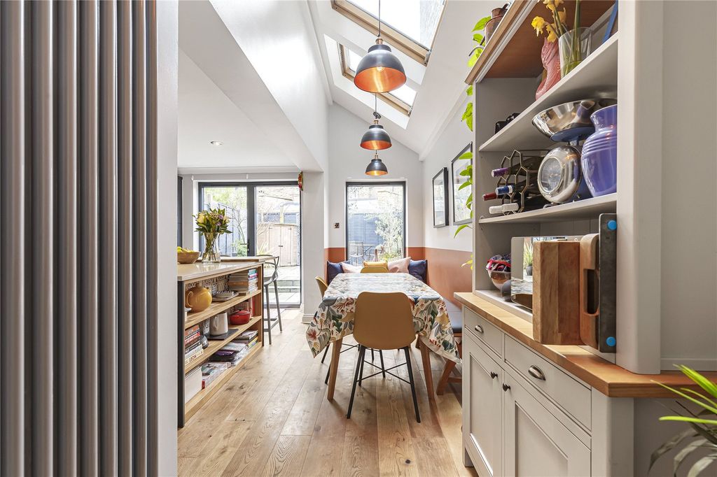 Property photo 3 of 17 Picture No. 05