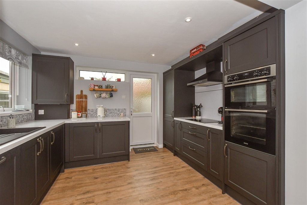 Property photo 2 of 14 Kitchen Area