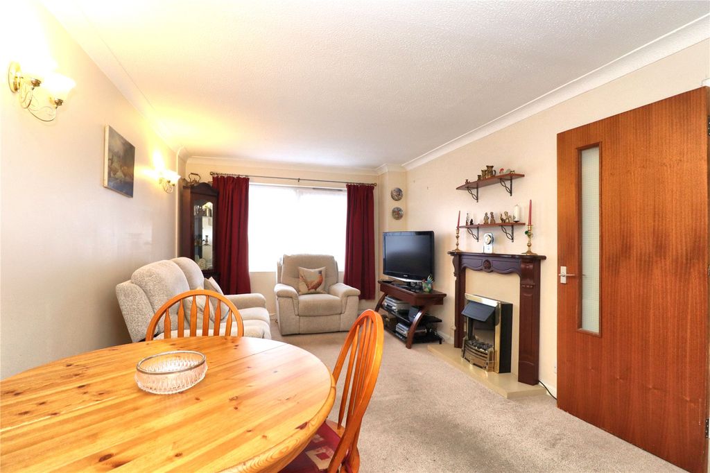 Property photo 2 of 8 Picture No. 07