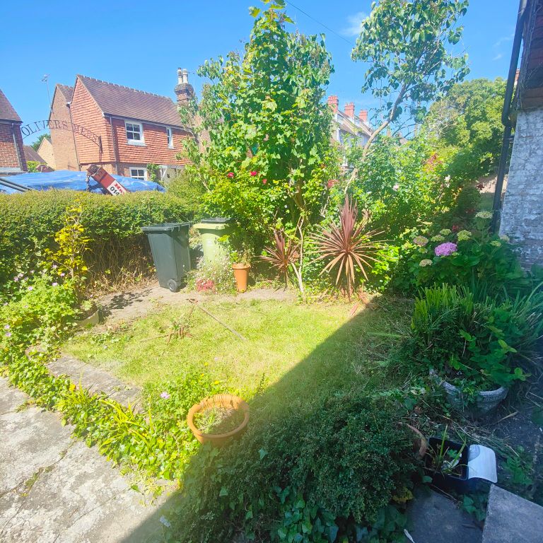 Property photo 2 of 7