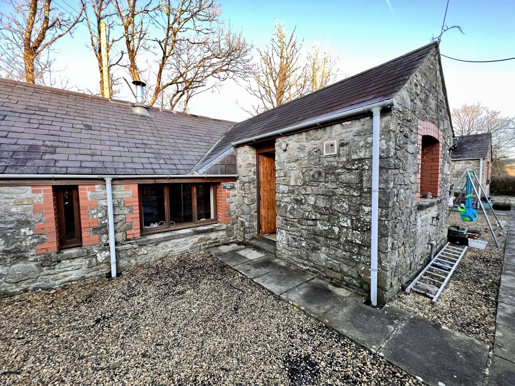 Property photo 1 of 6 Img_6854