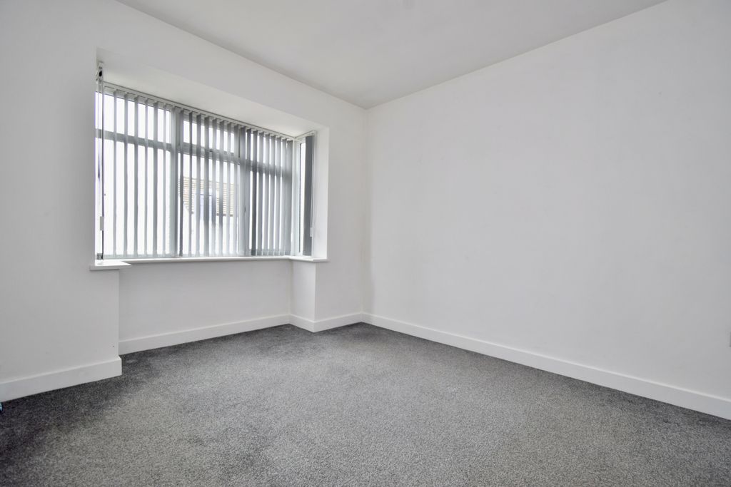 Property photo 3 of 11 Gallery