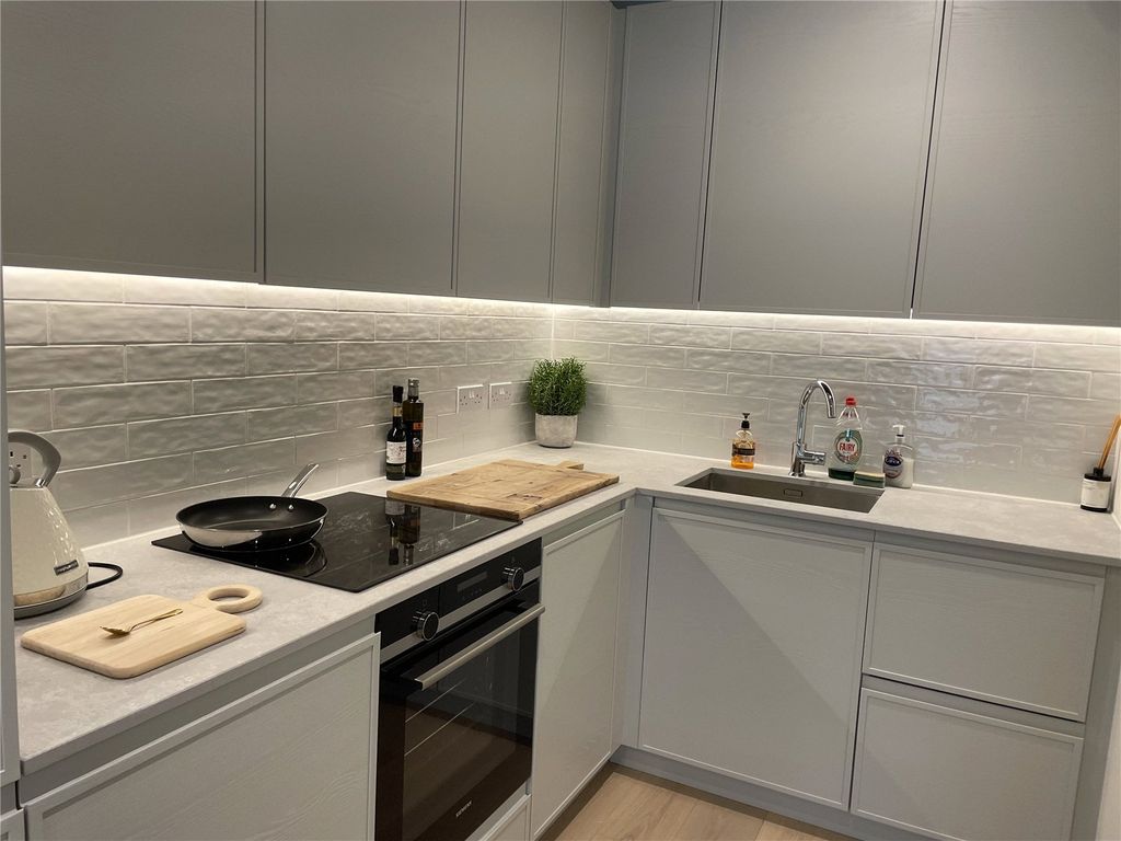 Property photo 3 of 17 Picture No. 20