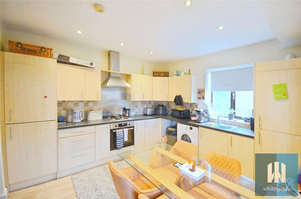 Property photo 2 of 14 Picture No. 36