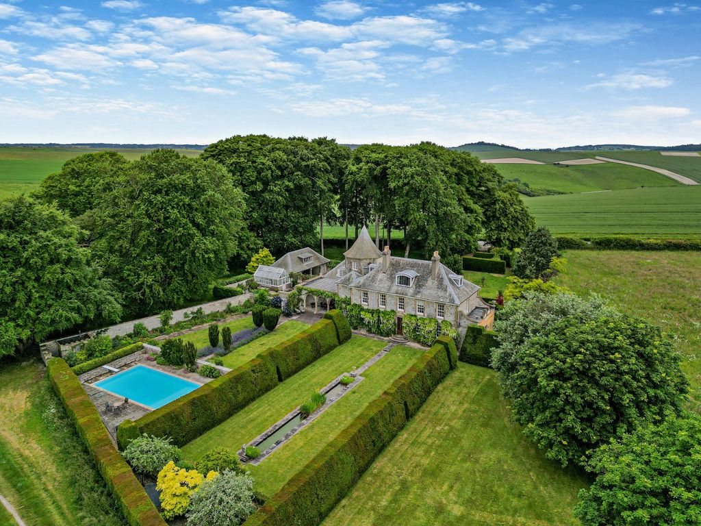 Property photo 1 of 24 Mere Down House