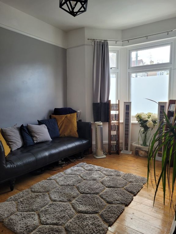 Property photo 3 of 15 4510612