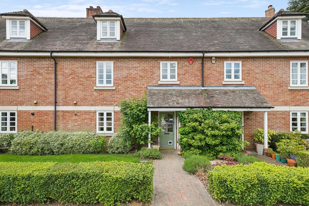 Property photo 2 of 26 4964051