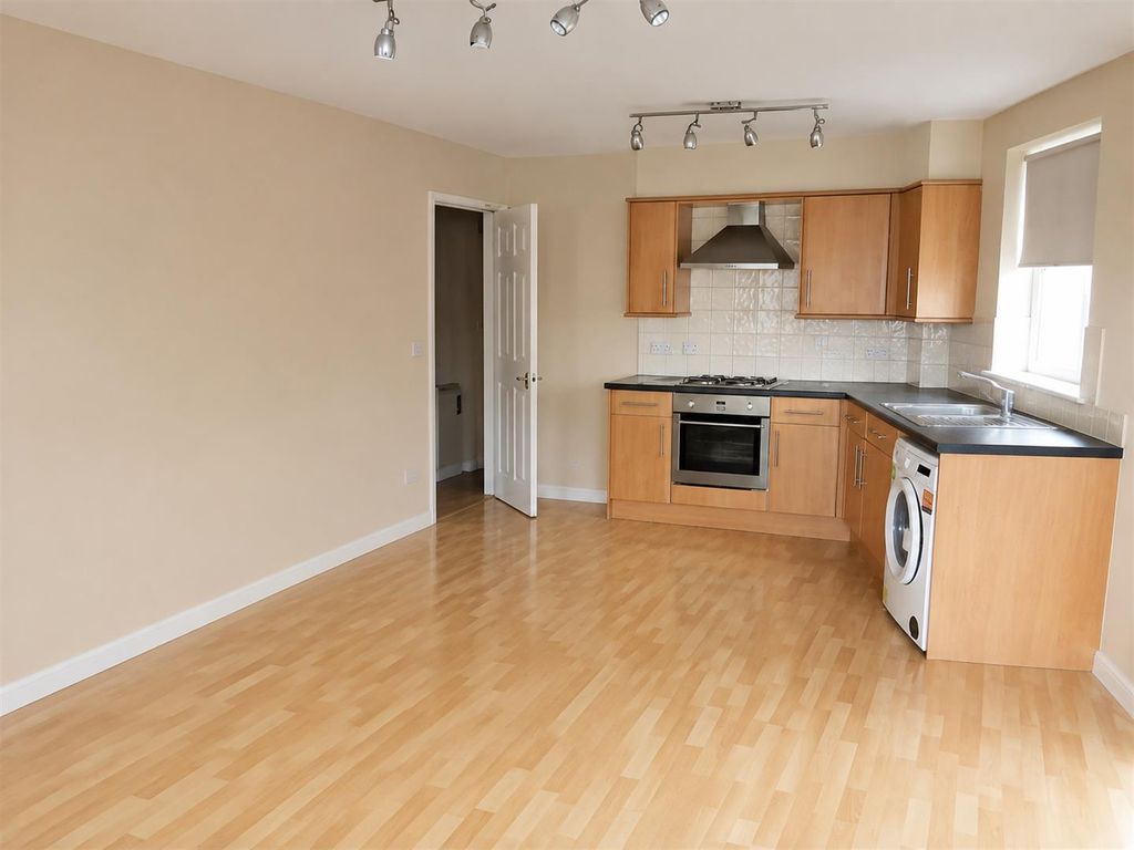 Property photo 2 of 6 6 Rekendyke Lounge.Png