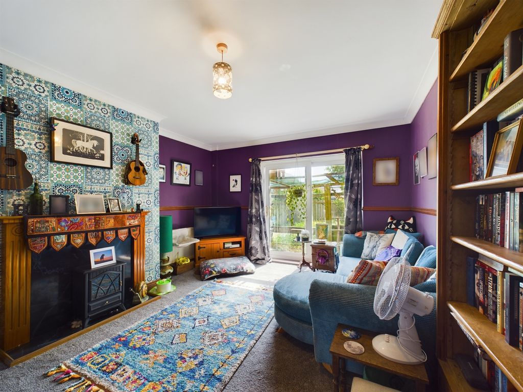Property photo 2 of 23