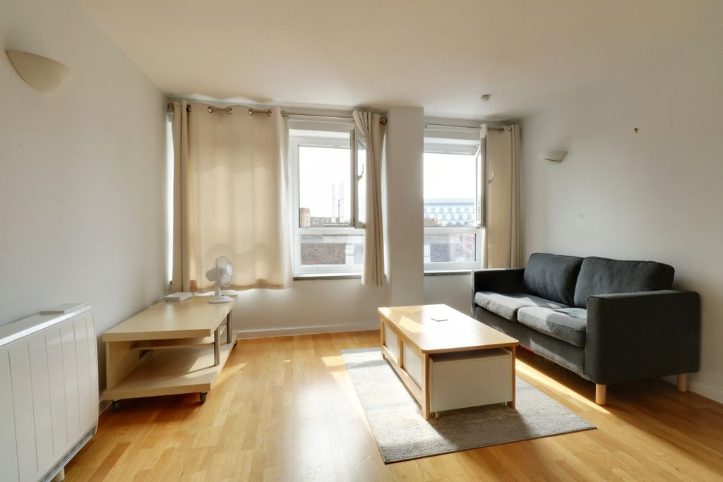 Property photo 3 of 9 4250102