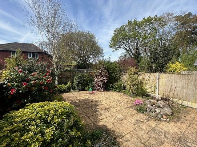 Property photo 2 of 16 Garden