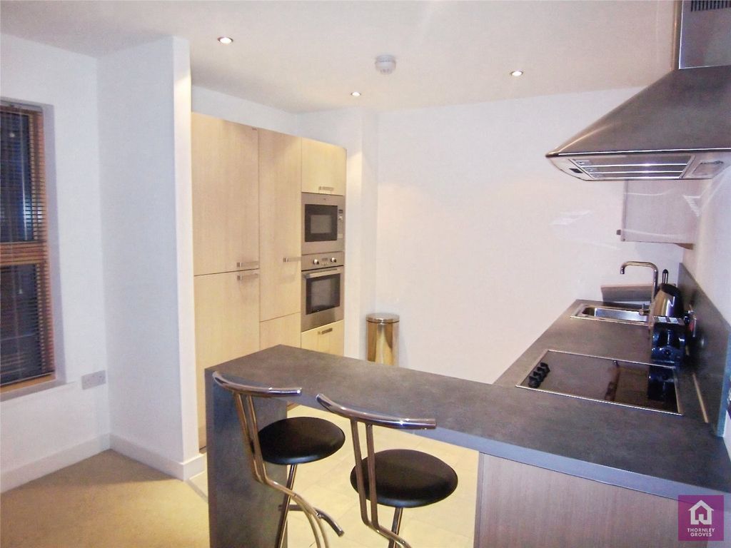 Property photo 2 of 7 Picture No. 14