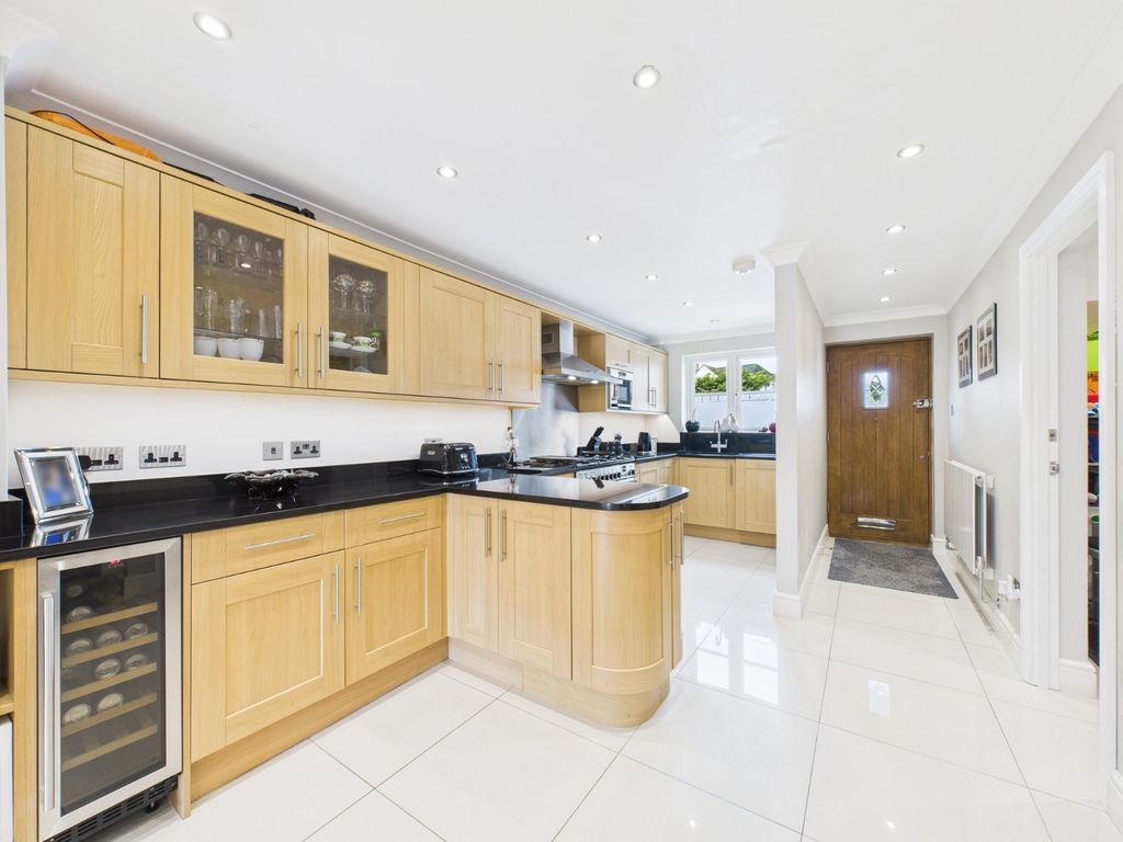 Property photo 2 of 16 Picture No. 05