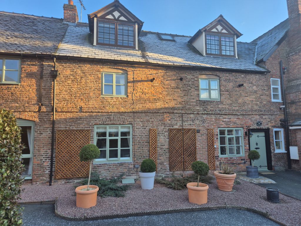 Property photo 1 of 11 Front