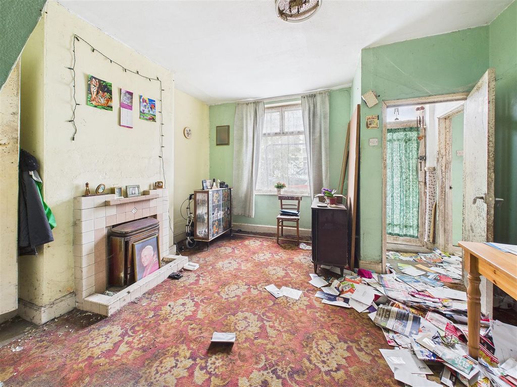 Property photo 2 of 10 2 - Victorian House For Auction, Staple Hill.Jpg