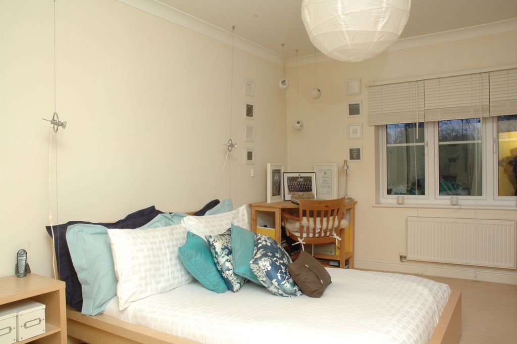 Property photo 2 of 6