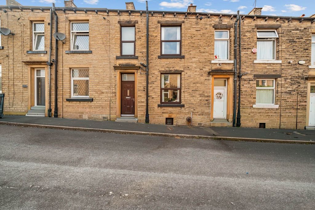 Property photo 1 of 24