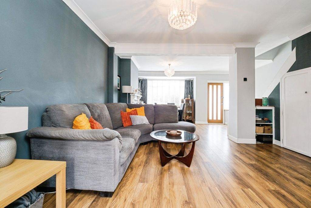 Property photo 2 of 17 Pbox-Img.Jpg