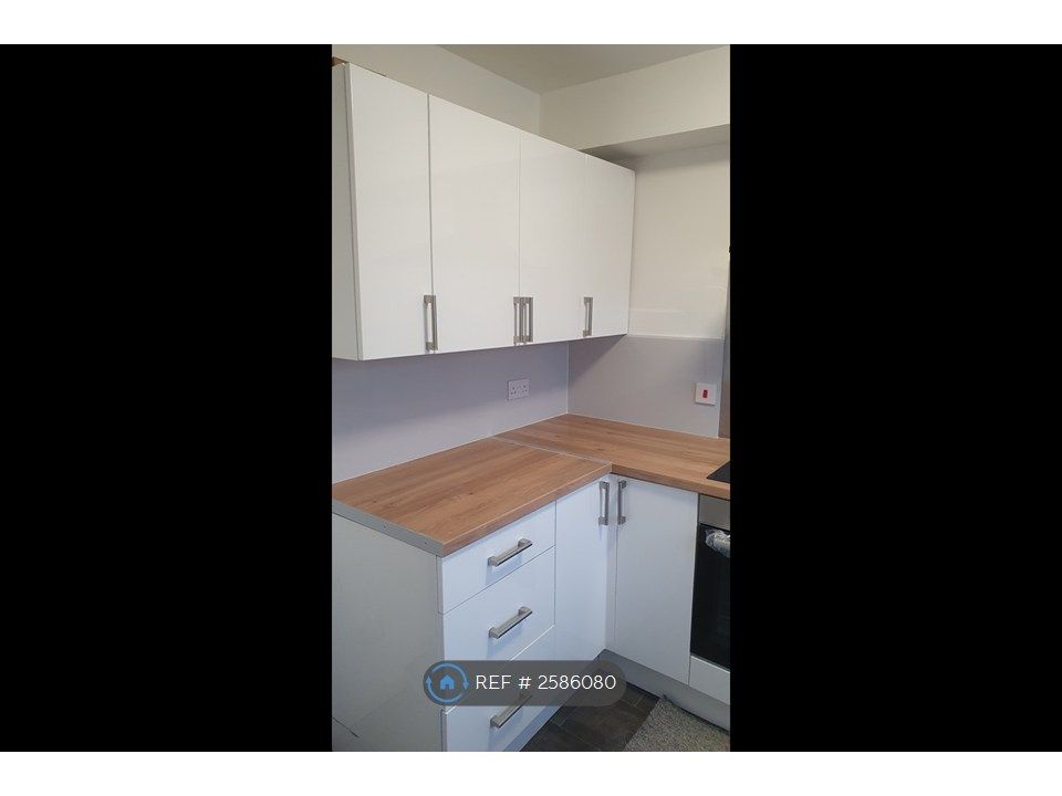 Property photo 1 of 13 Kitchen View 1