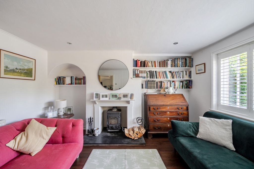 Property photo 2 of 12 1455621-13-6A1586...