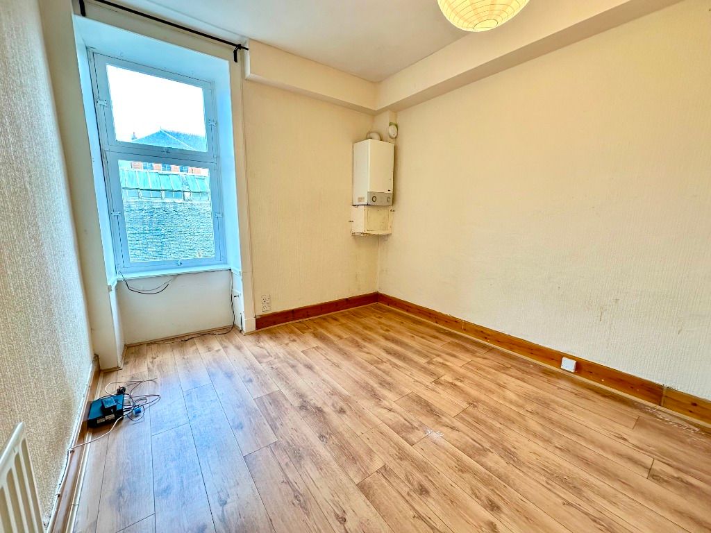 Property photo 3 of 9 Photo 3