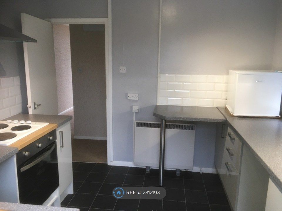 Property photo 2 of 11 Kitchen With Breakfast Bar