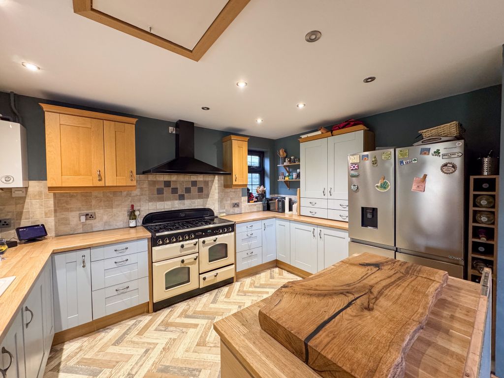 Property photo 2 of 41 Img_7847