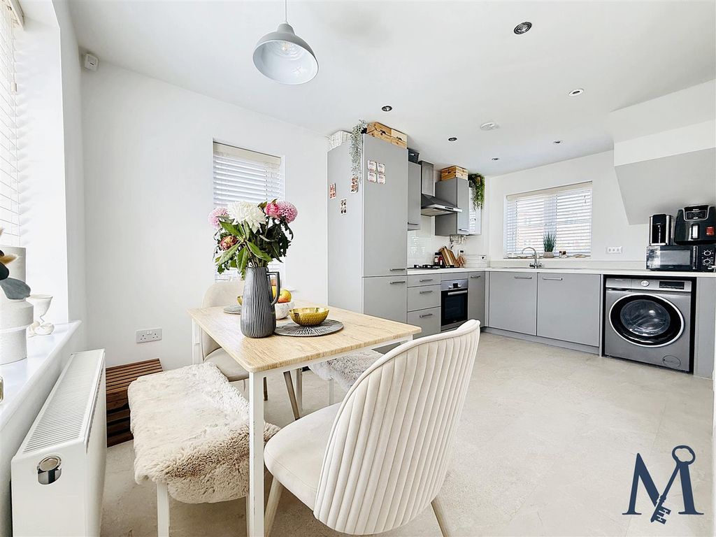 Property photo 1 of 20 Kitchen Diner
