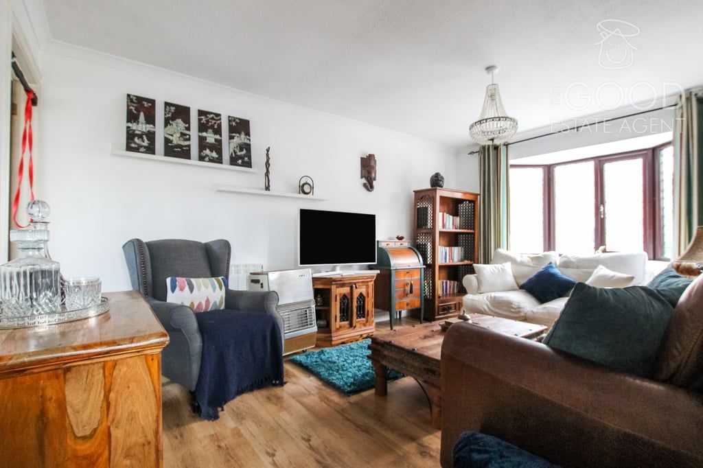 Property photo 2 of 10