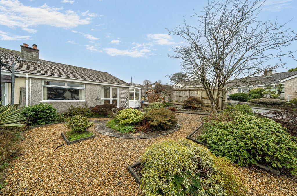 Property photo 1 of 16 1395236-19-694A76...