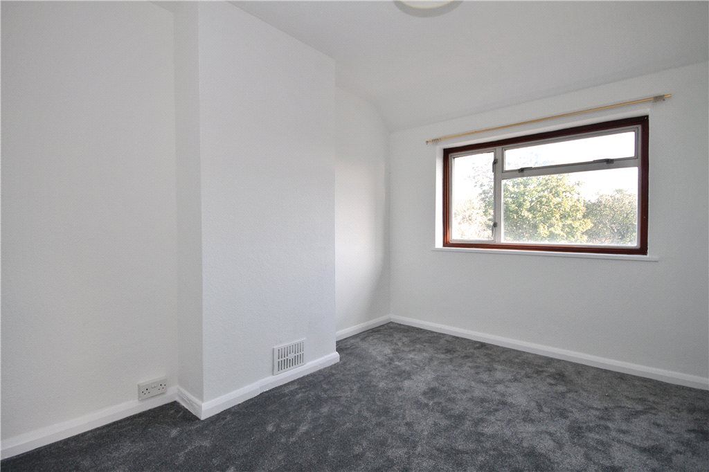 Property photo 3 of 8 Bedroom