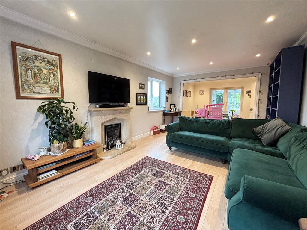 Property photo 3 of 22