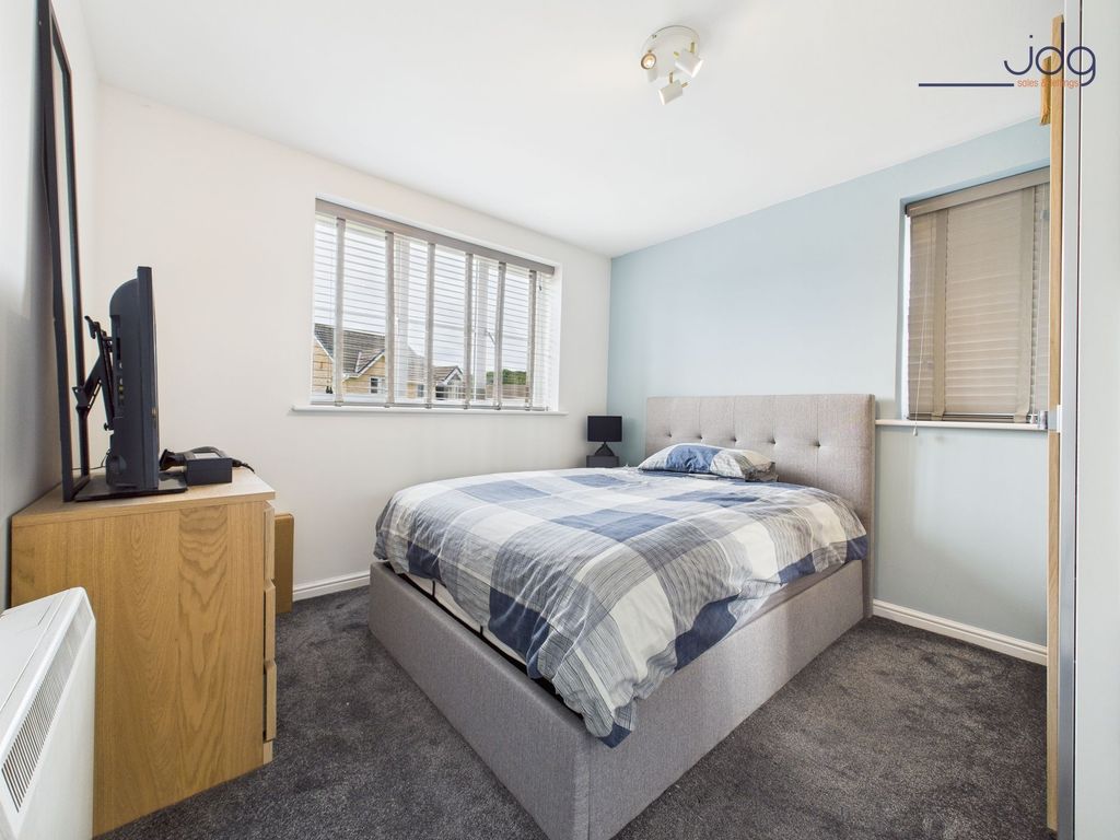 Property photo 3 of 7 Double Bedroom